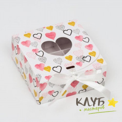 Коробка для конфет с окном "Разноцветные сердечки" 9 ячеек, 11,5х11,5х5 см